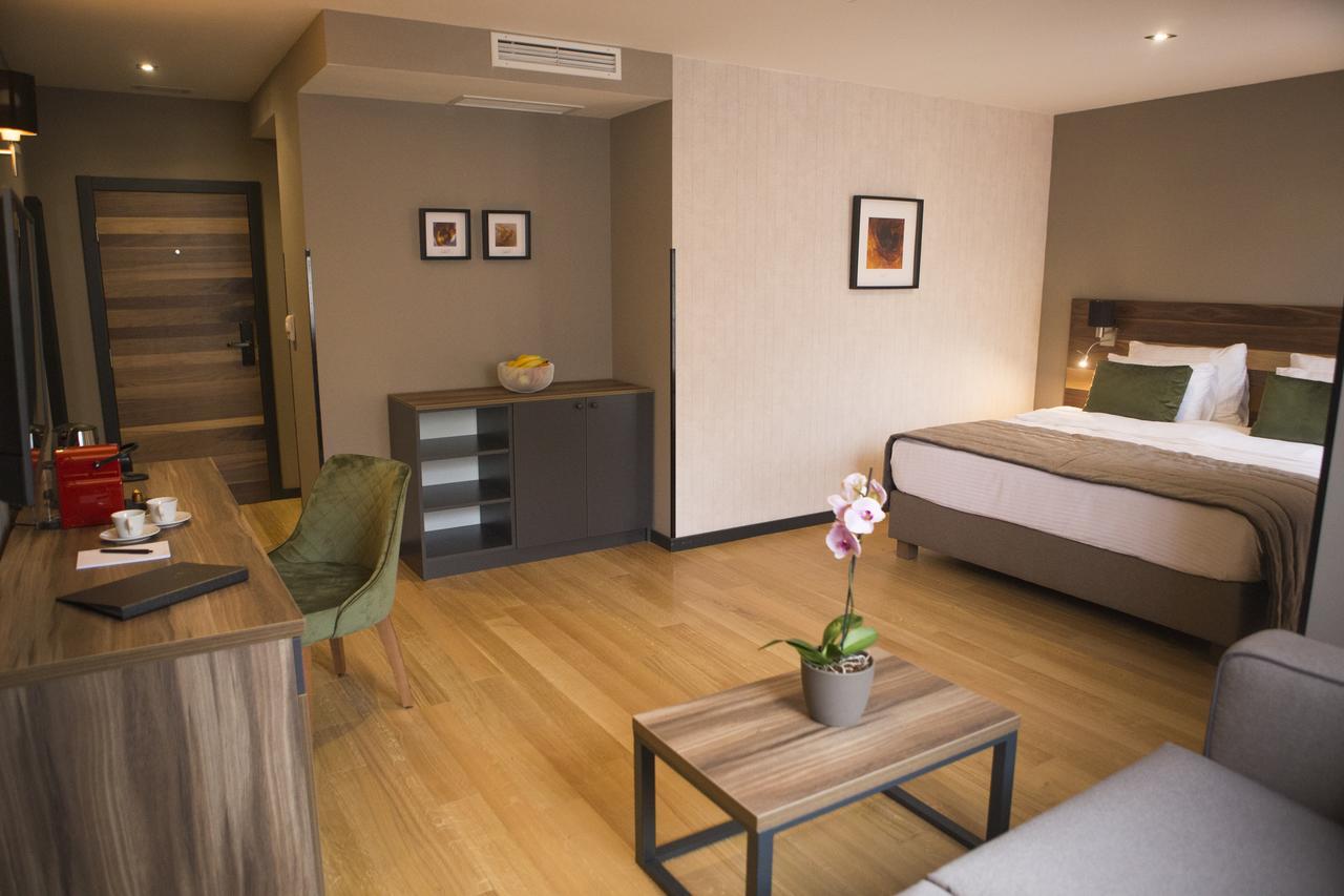 A Hoteli - Hotel Slatina Vrnjačka Banja Exteriör bild
