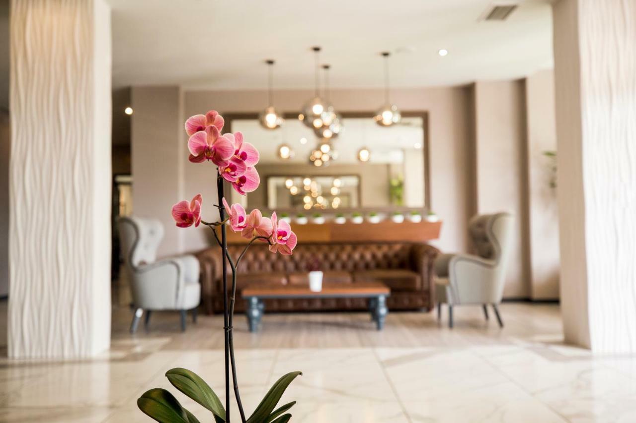 A Hoteli - Hotel Slatina Vrnjačka Banja Exteriör bild